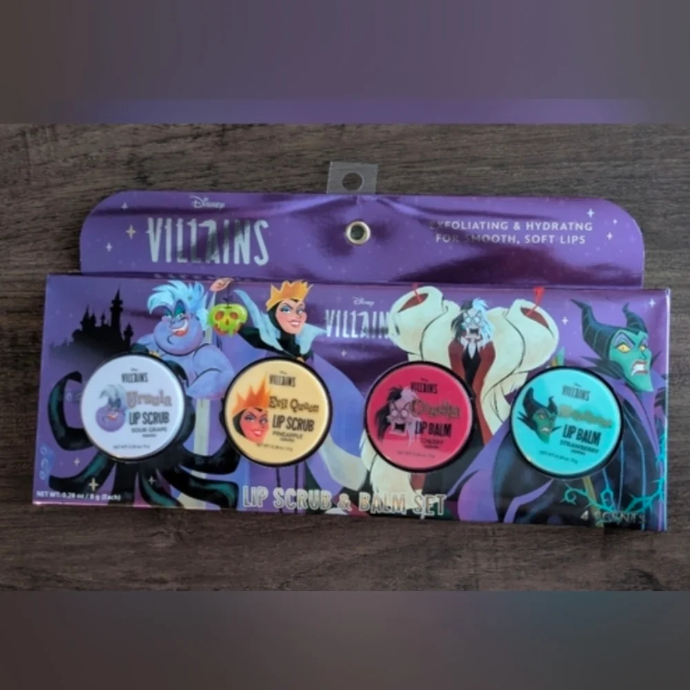 Disney Villains Lip Care Set Includes 2 Lip Scrubs And 2 Lip Balms